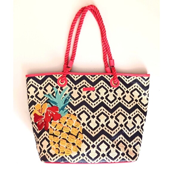 Vera Bradley Lg Straw Beach Tote Navy/ Coral Embroidered Pineapple Rope Straps - Picture 1 of 10